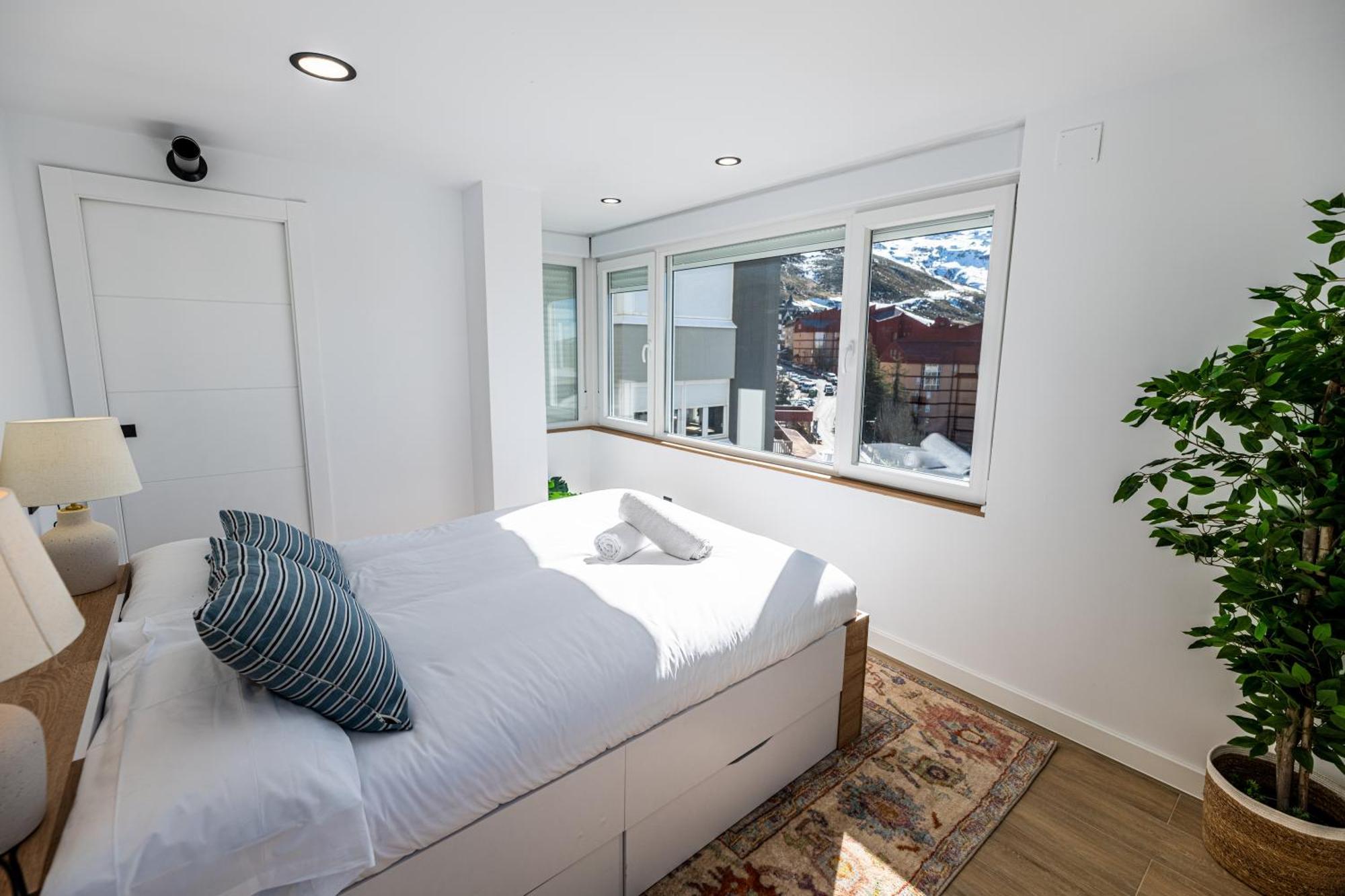 Luxury Refurnished Apartment With Private Parking Close To Ski Slopes Сьерра-Невада Экстерьер фото